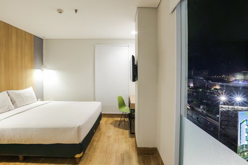 Citradream Bintaro - Superior Queen Room (2)